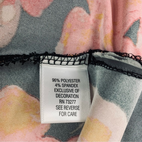 Floral Plus Size Sleeveless Dress - Picture 13 of 16